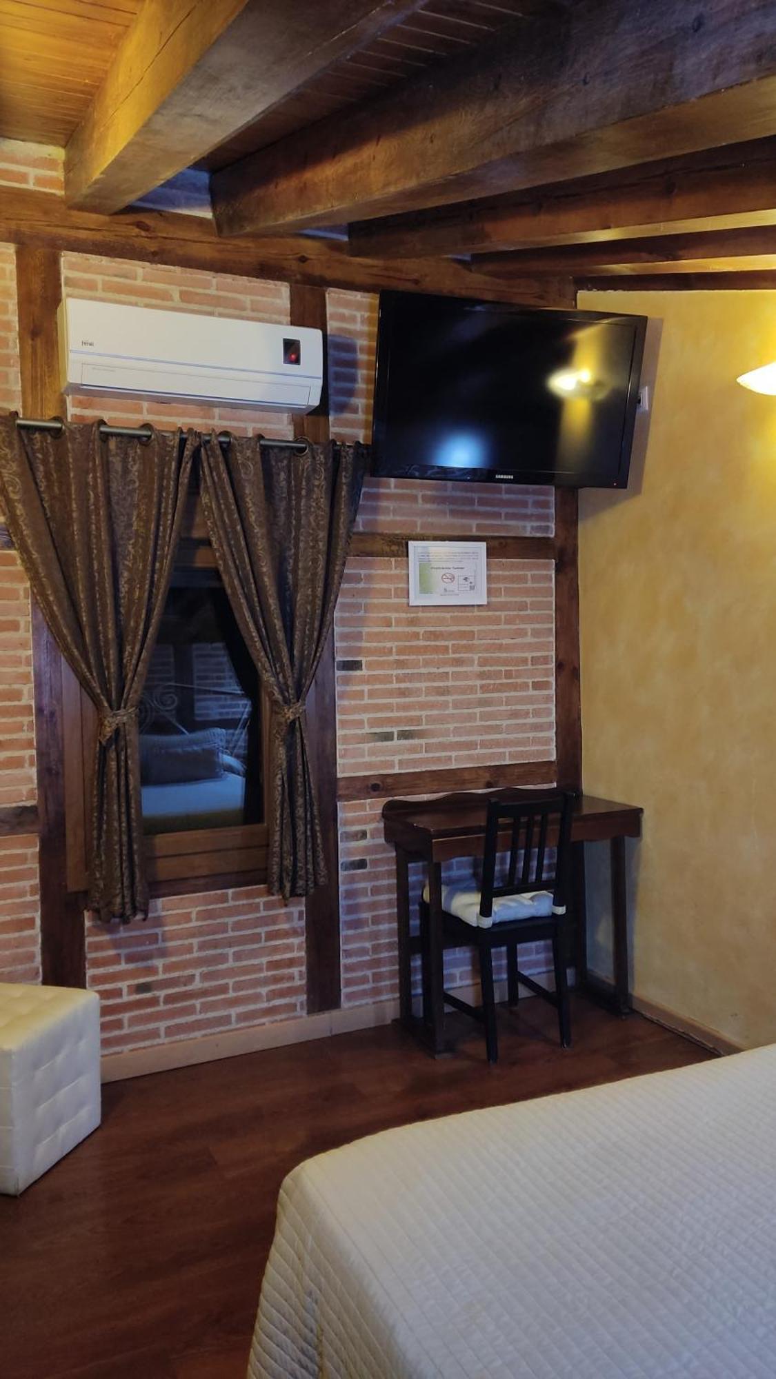 Готель Hostal Segovia Adults Only Номер фото